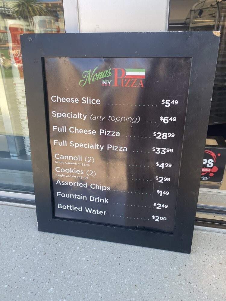 Nona's NY Pizza - Las Vegas, NV