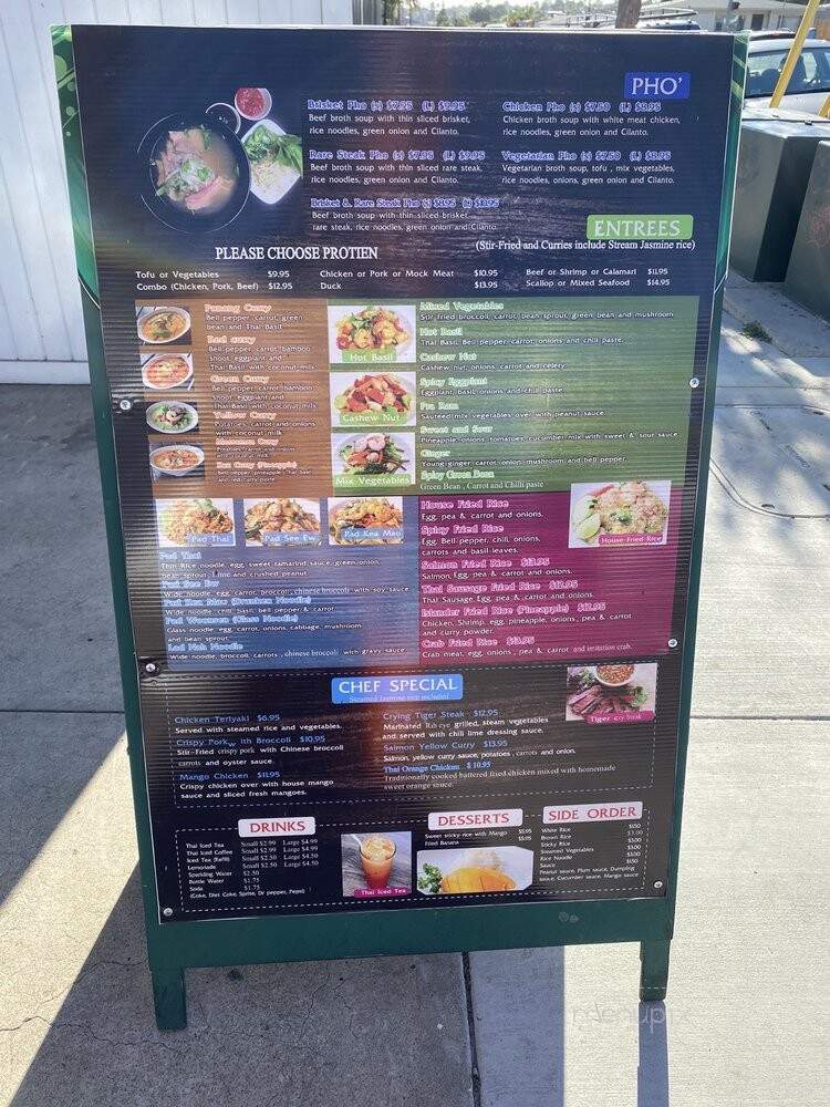 Tuk Tuk Thai Restaurant - San Diego, CA